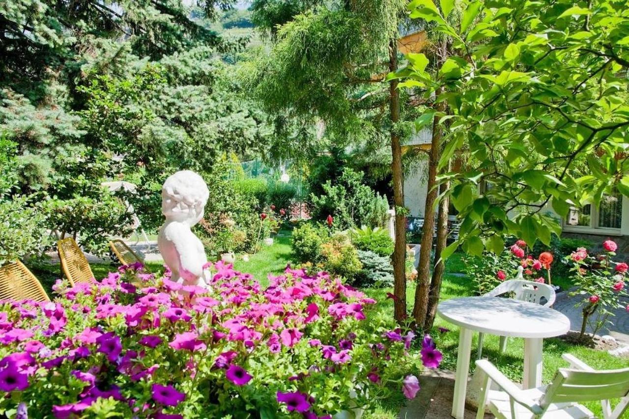 Sabine - Berta Appartement Meran
